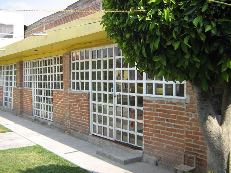 Pensión Bugambilias